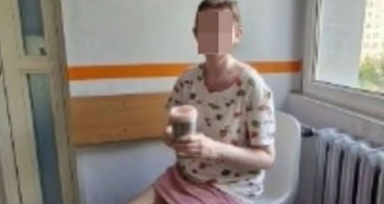 ailesi 27 yil boyunca bir odada hapis tuttu annesinin ilk sozleri kan dondurdu yiz4uOq5.jpg