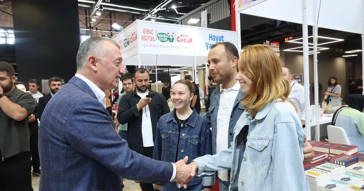 baskan buyukakindan kitap fuarina destek 1tgt6gJm