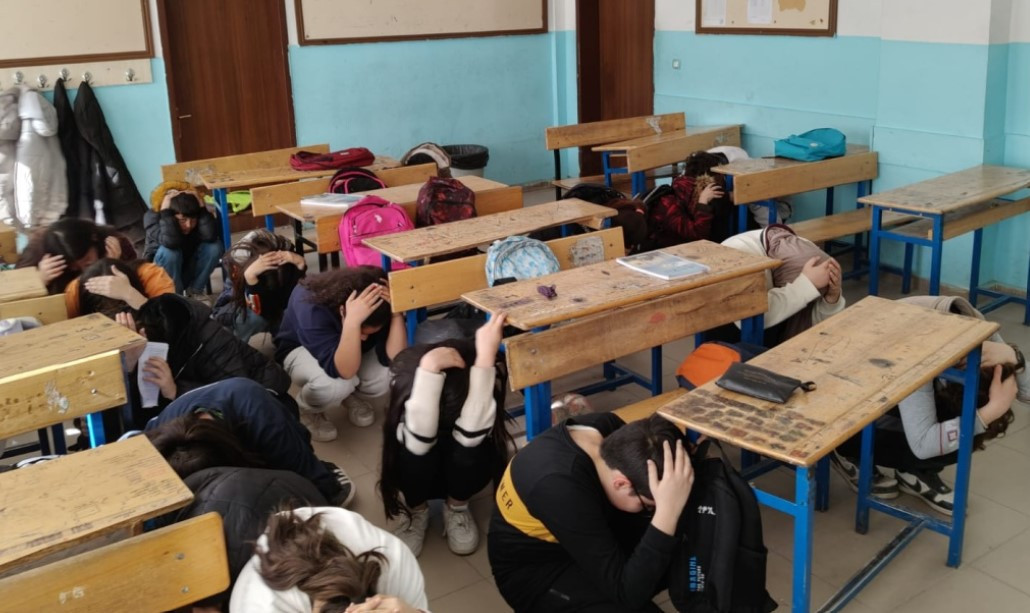 deprem tatbikati ne zaman istanbul ve 6 ilde ayni anda sirenler calacak SOeDV5MW.jpg