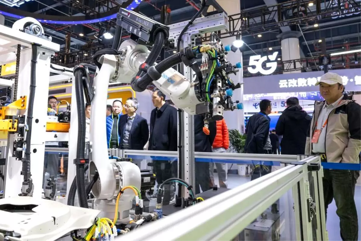 Çin, Endüstriyel İnternet ve AI Entegrasyonunu Hedefliyor