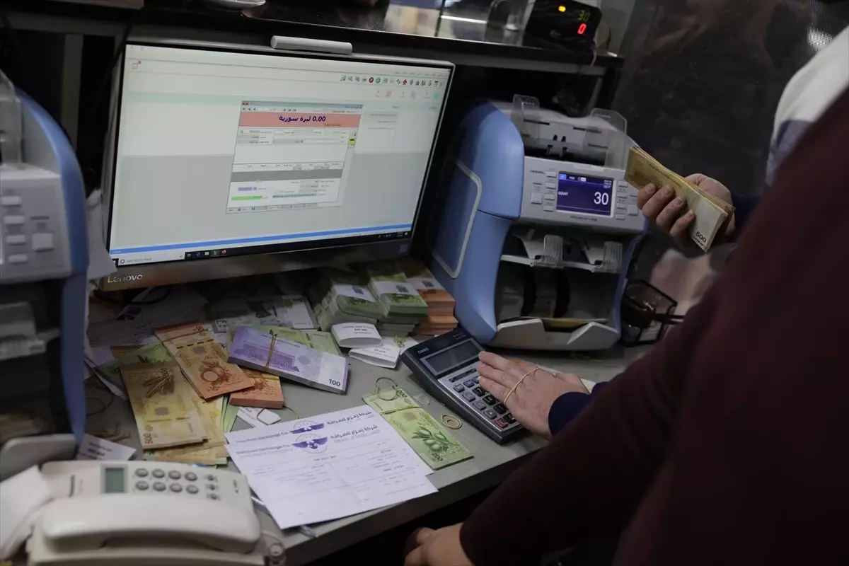 Suriye Yeni Banknotları Tedavüle Girdi