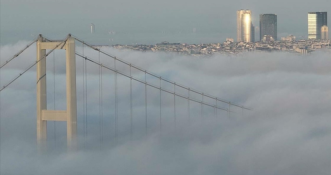 İstanbul’da Sabah Saatlerinde Yoğun Sis Etkili Oluyor