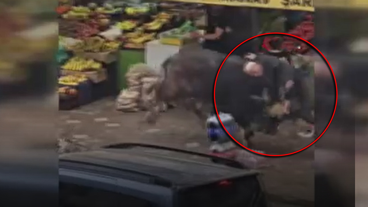 kaldirimda-yururken-mandanin-hedefi-oldu-carsiyi-birbirine-katti-814ecqBX