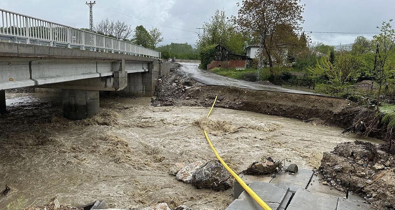 Sakarya’da Şiddetli Yağışlar Hayatı Olumsuz Etkiledi
