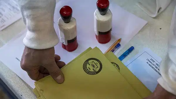 turkiye-6-bolgede-secime-gidiyor-10-bini-askin-secmen-7-haziranda-sandik-basinda-AMs3yKrg