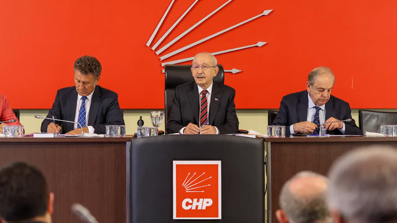 CHP Merkez Yönetim Kurulu, Ankara ve İzmir İl Başkanlarını Gündeme Alıyor