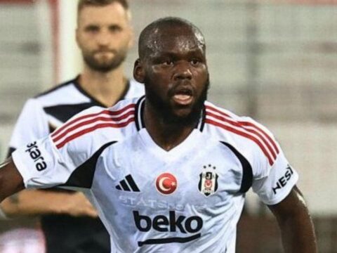 Onananin talebi besiktas yonetimini soke etti rWsYekca